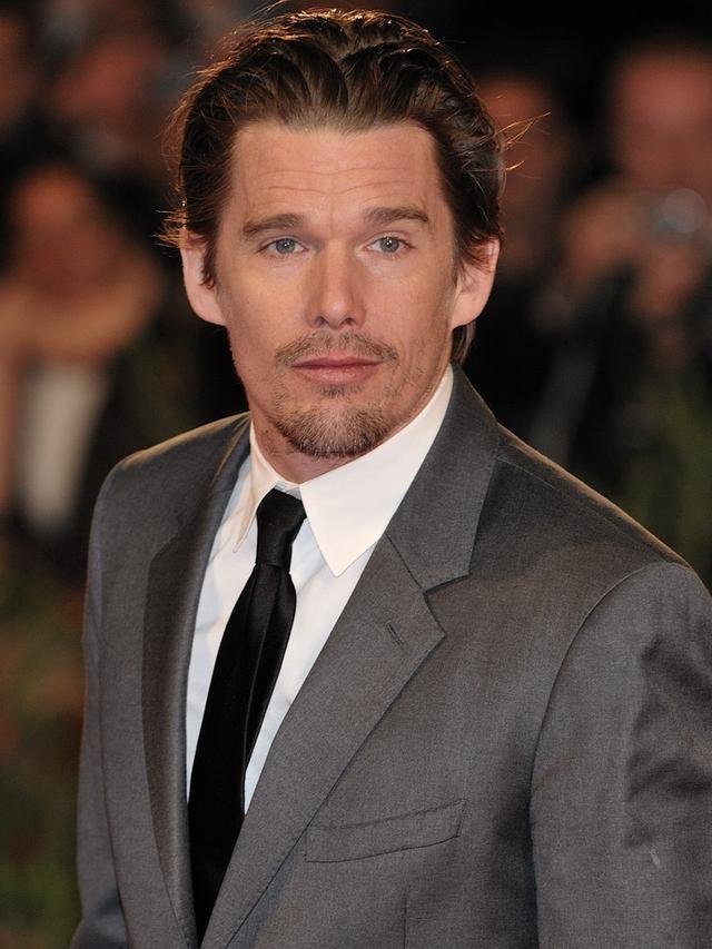 Ethan Hawke rich