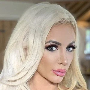 Nicolette Shea net worth