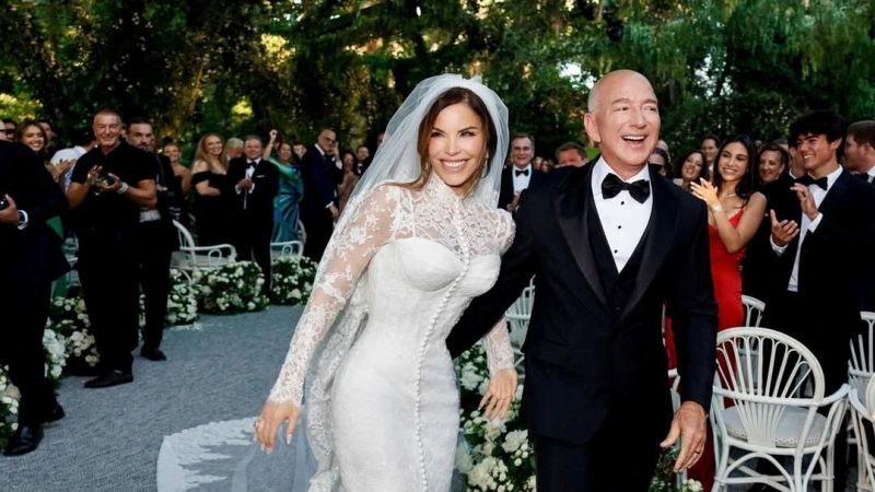 Jeff bezos wedding money